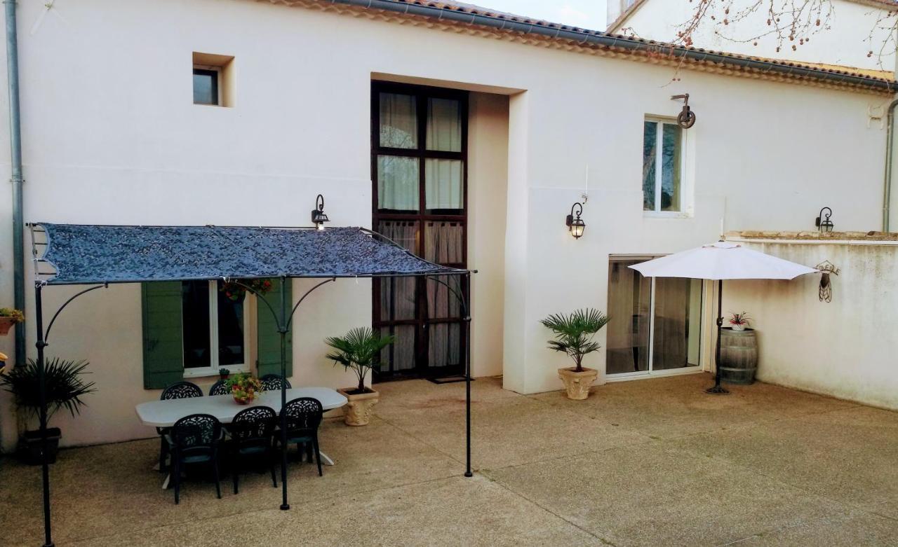 Les Gites Du Mas Canillac Châteaurenard Exterior foto